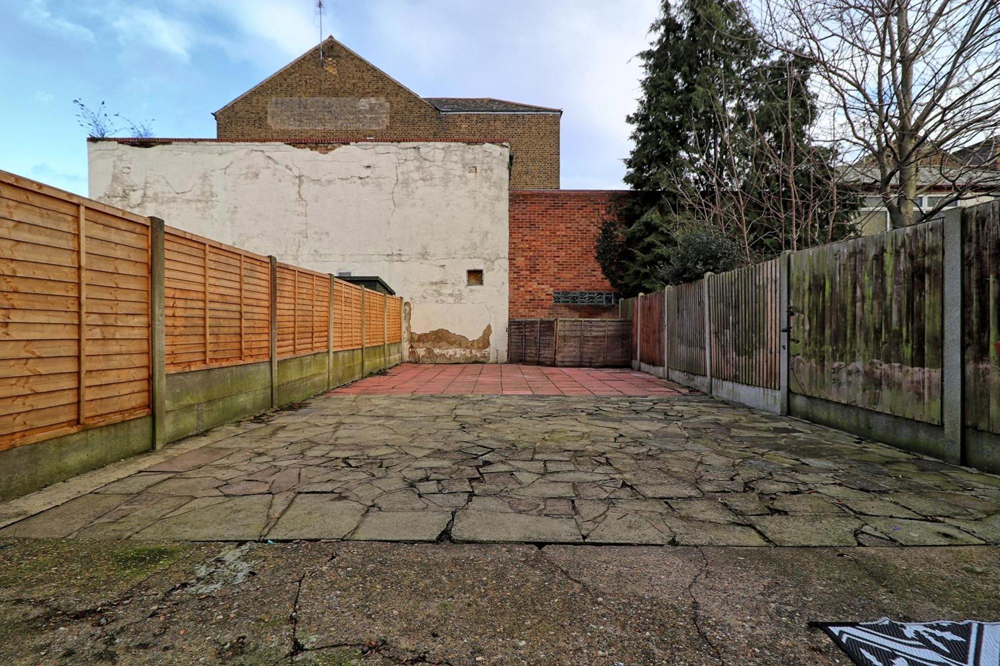 Beautiful Spacious Four Bedroom House With Parking For 2 Cars, 5 Minute Walk To Southend Station المظهر الخارجي الصورة